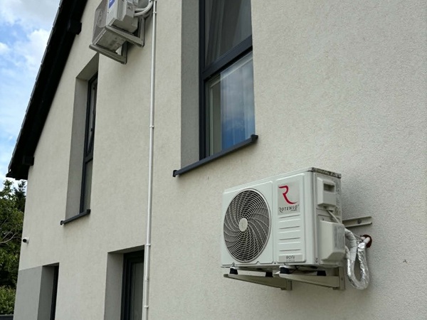 Klimatyzacja kasetonowa lokal handlowy